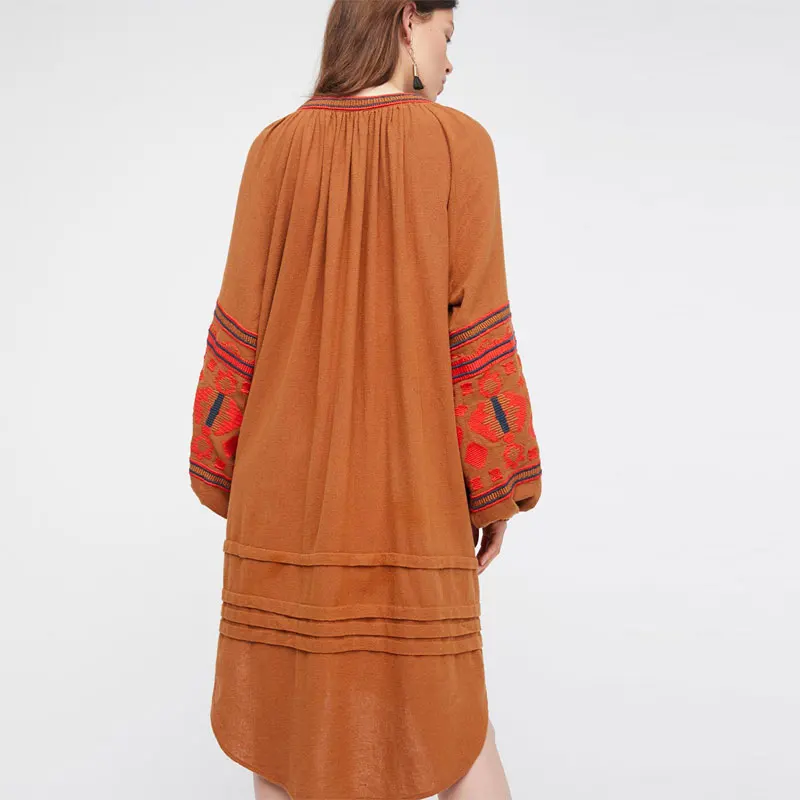 Асимметричное Платье макси с вышивкой свободное богемное платье расклешенными