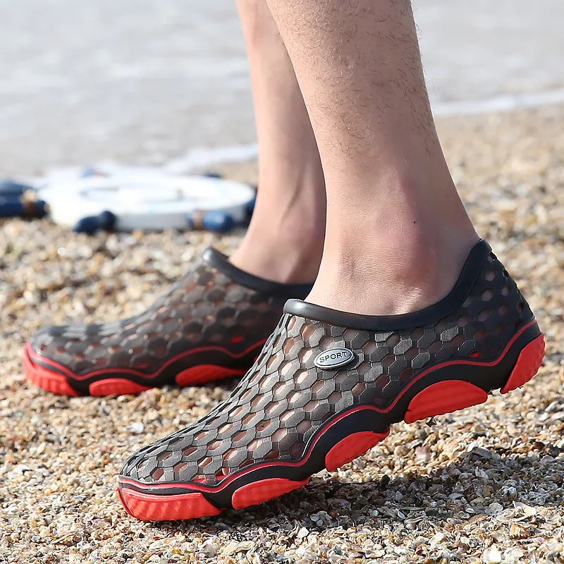 

2019 New Men Breathable Beach Garden Sandals Summer Kids Couple Sandals Male Hollow Jelly Beach Sport Casual Flip Flops Slipper