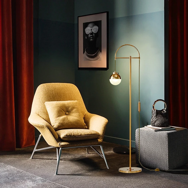 Постсовременный Золотой стеклянный шар настольная лампа художественное