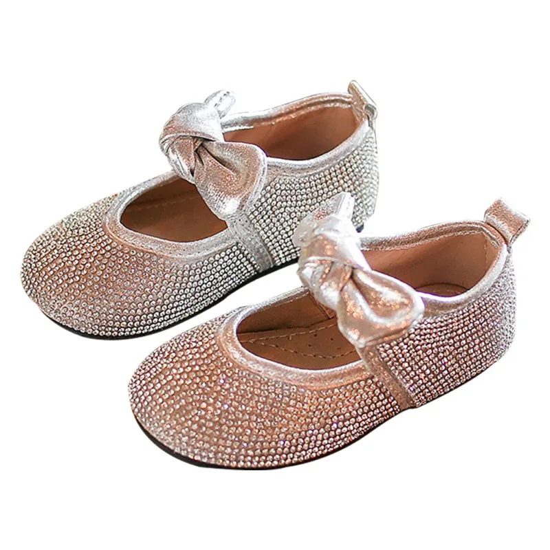 Детская обувь на плоской подошве для девочек принцессы с сердечками детская