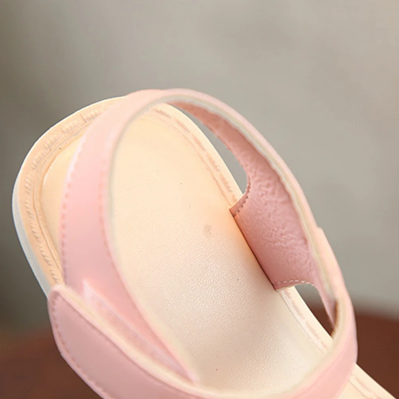 2018 Мода Для Девочек Пляжные сандалии мягкие детские летние Нескользящие милые