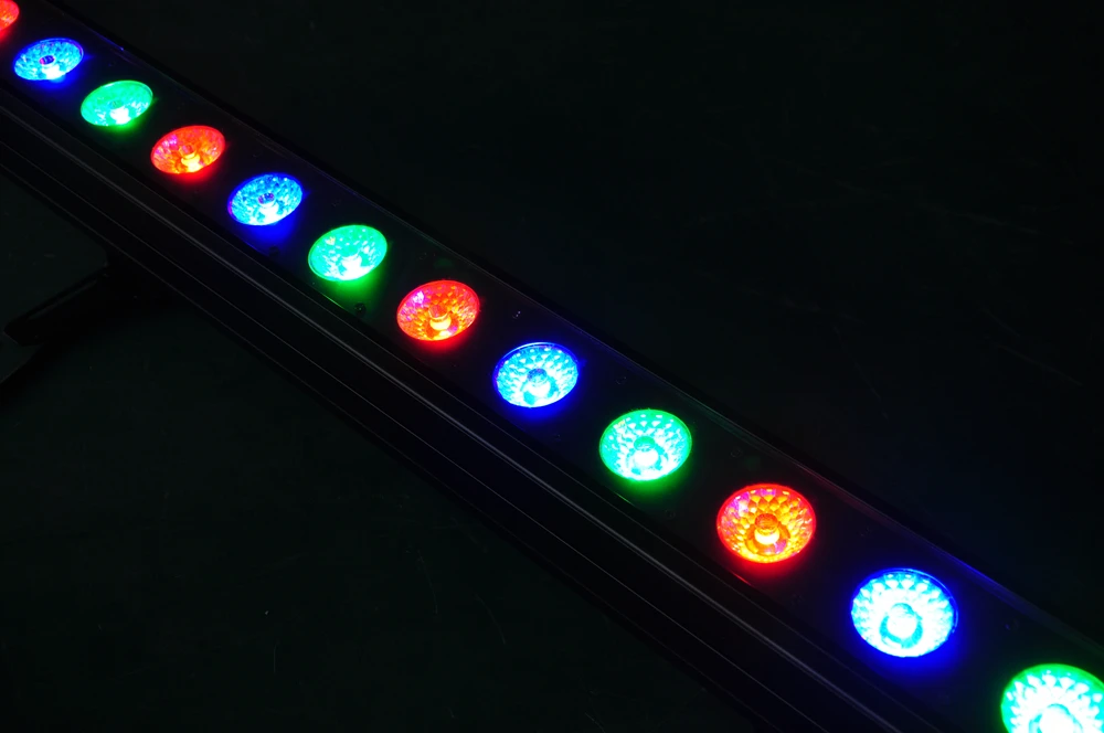 Светодиодный настенный светильник Gigertop TP WP1430B 450 Вт RGB COB 3 в 1 14x30 DMX/звуковой