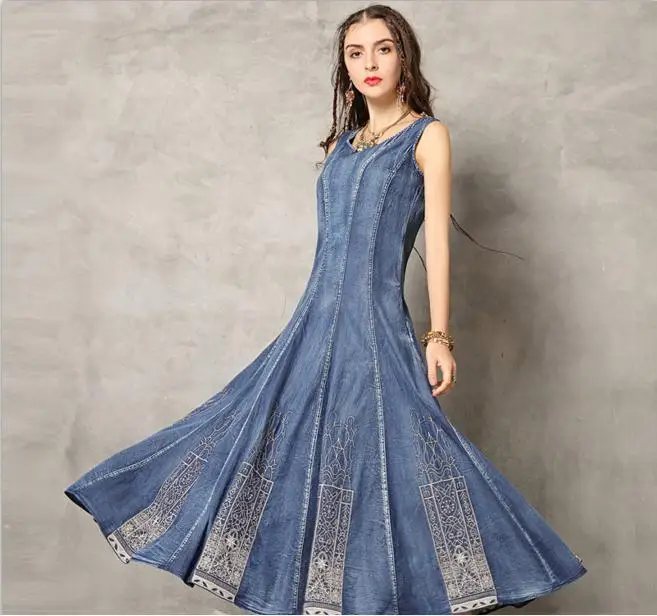 Платье женское джинсовое с круглым вырезом винтажный сарафан вышивкой модная