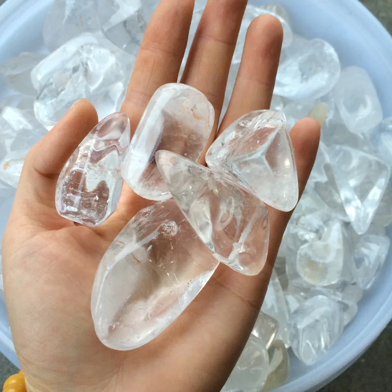 Кристаллы и минералы из натурального кварца в виде белого камня декоративный