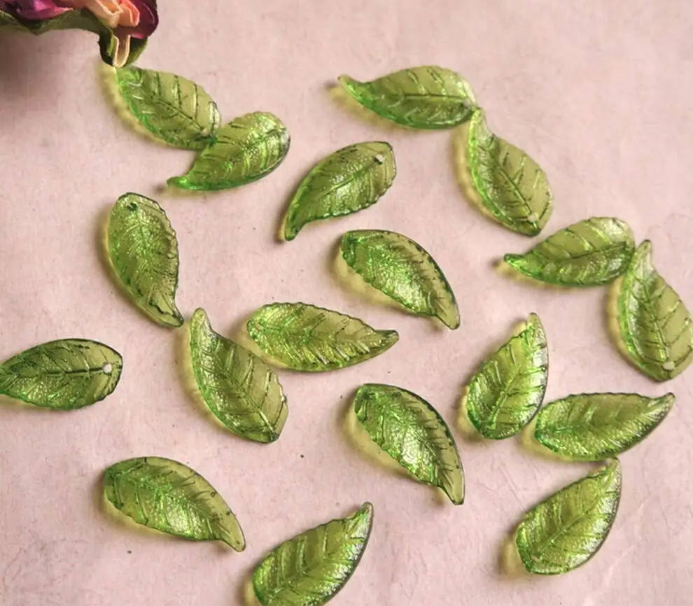 1600pcs 10*22mm Beautiful Acrylic Green Leaves Leaf Beads With Hole For Hair Peice Tiaras Jewelry Scrapbooking Craft DIY | Дом и сад