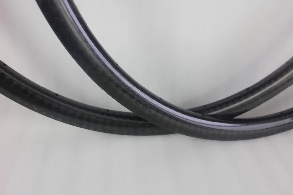 Бескамерные диски 29er MTB XC из углеродного волокна 12K Глянцевая отделка Ширина 30 мм
