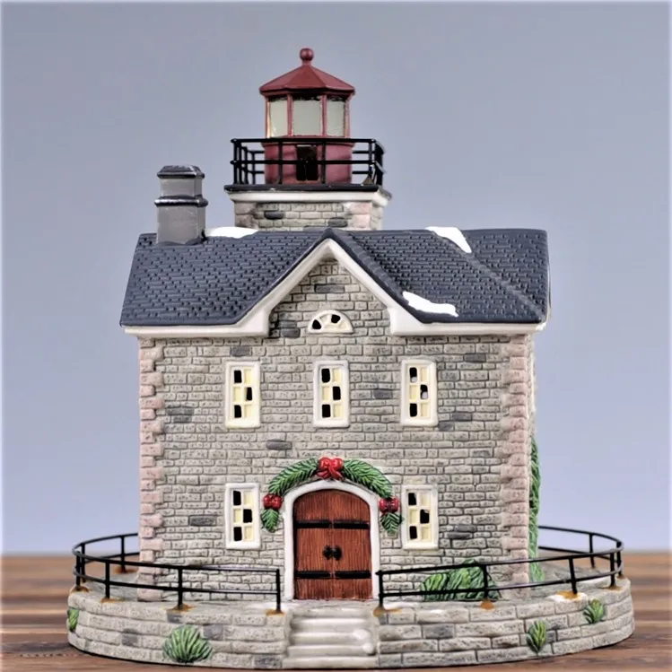 

European Castle Ceramic House Handcrafts Modern Home Furnishing Living Room Ornaments Christmas Gift