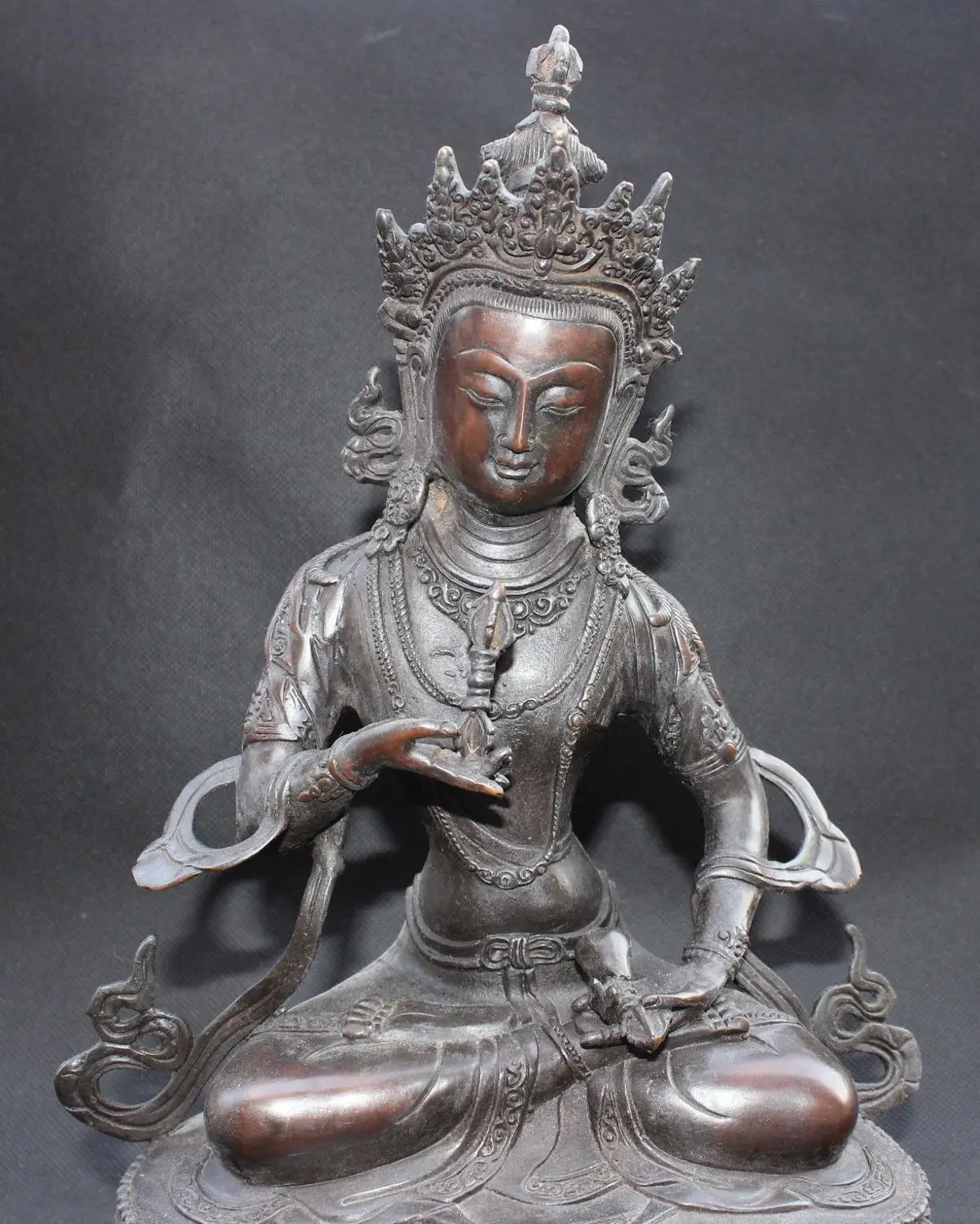 Старый тибетский буддистский храм бронзовая ваджрадхара ваджрабава богиня