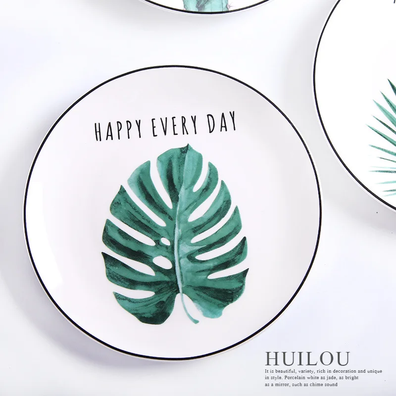 Набор фарфоровых тарелок комплект из 4 предметов с рисунком листьев монстеры