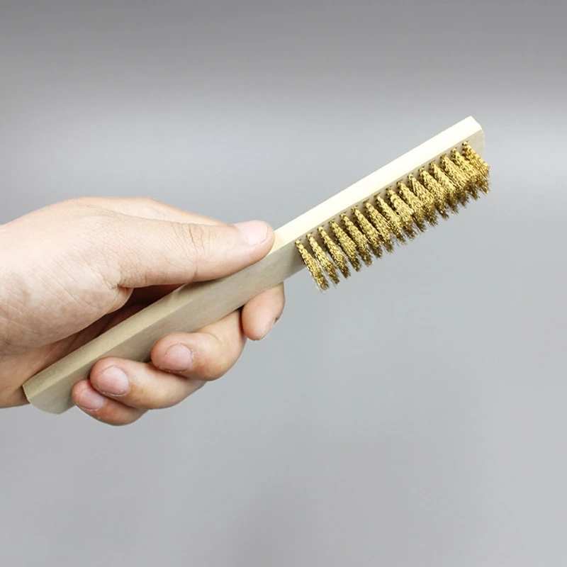 Щетка от царапин с медной проволокой из латуни и деревянной ручкой 208 мм для