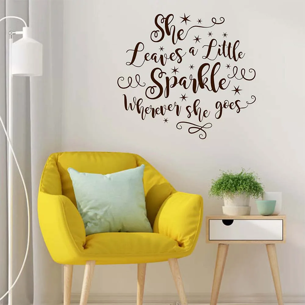 Она оставляет Маленький Блеск куда бы она ни отправилась Настенная Наклейка