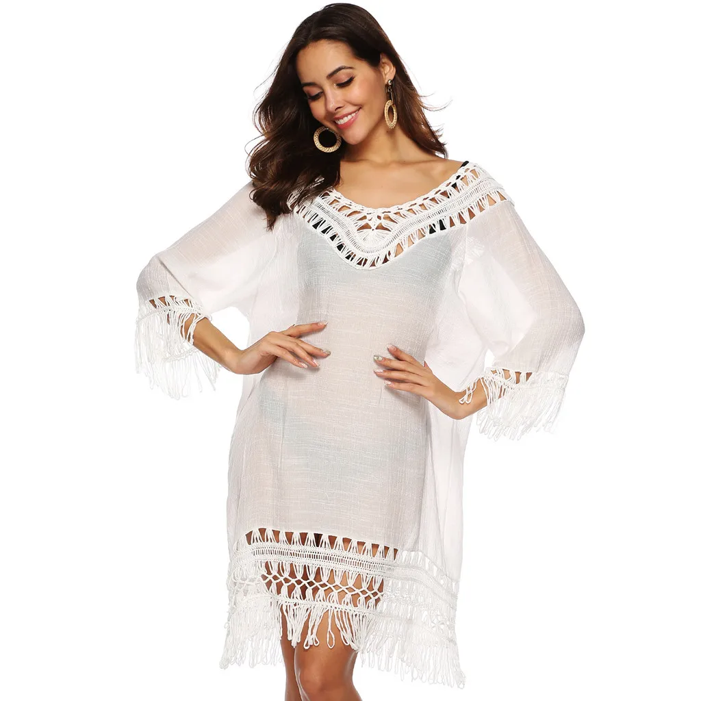 Женское платье до колен с круглым вырезом однотонное летнее открытыми плечами и