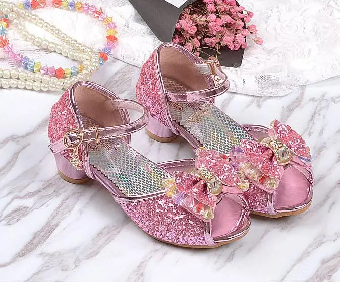 Босоножки для девочек Новинка 2017 года Корейская версия летней обуви принцессы