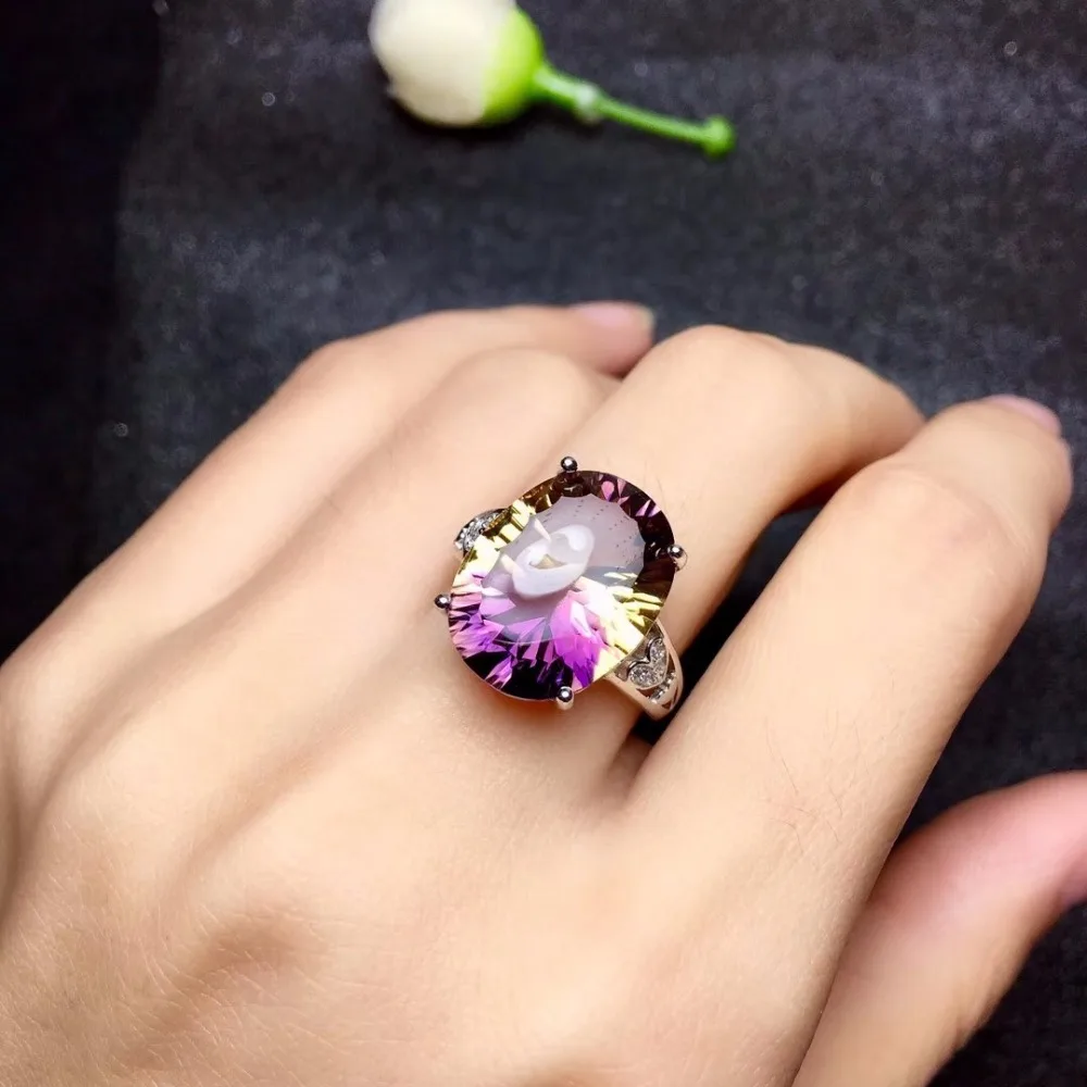 

Кольцо женское из серебра 925 пробы, с натуральным овальным аметистом, 12 х16 мм