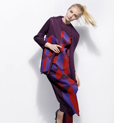 Miyake fold Autumn bronzing three-piece set long-sleeved overcoat + large swing sleeveless vest + wide pants IN STOCK