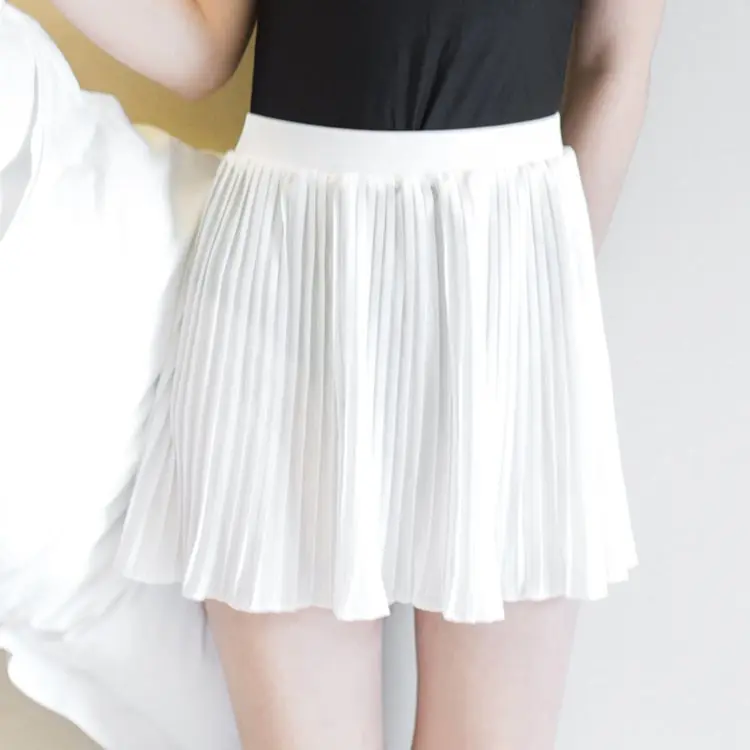 

Short skirt white chiffon half skirt spring and summer pleated skirt Good Collocation with swimsuit