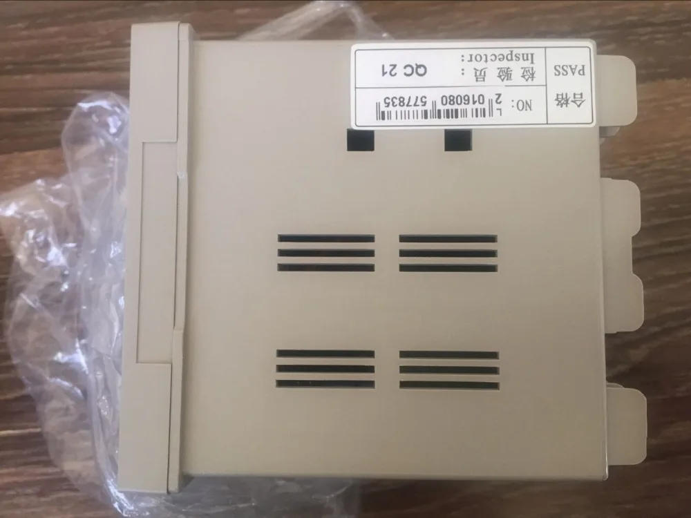 Новый оригинальный CAHO Тайвань Xuan Rong контроль температуры SR-T901 автомобиля SR T901 |