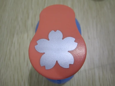 sakura 1 шт., 1 дюйм, дырокол для рукоделия, кортадор для скрапбукинга, furador de eva, бумажные Дыроколы, eva пенопласт для рукоделия - Цвет: sakura
