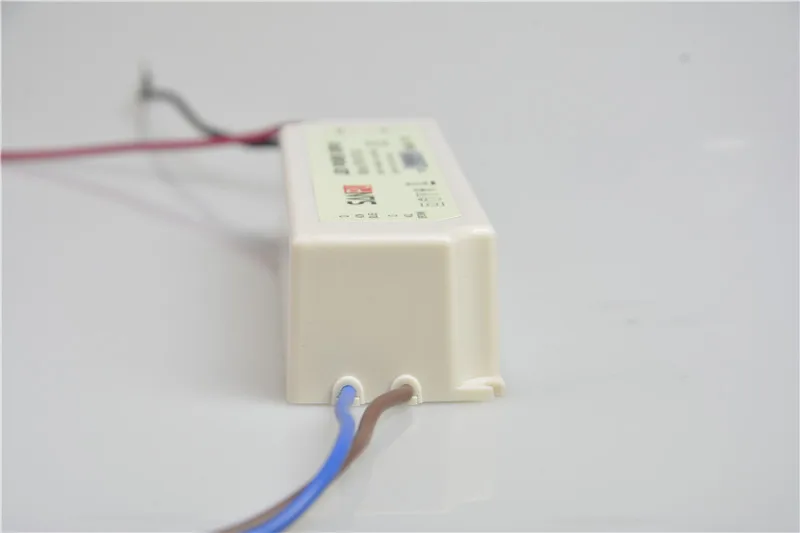 SANPU 24 V 2A 60 Вт Питание IP67 водонепроницаемый пластиковый чехол светодиодный драйвер постоянного тока в переменный ток освещения трансформатор для наружного освещения 24 вольт постоянного тока