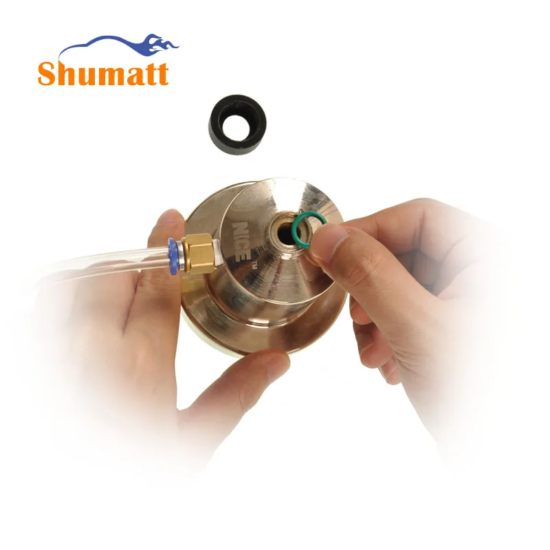 Универсальный прибор для проверки герметичности системы впрыска с общей