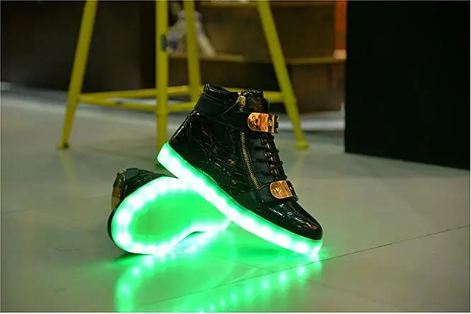 LED Seven Colors USB Charging Fluorescent Shoes Couple Korean high - top Leisure Sports Luminous | Обувь
