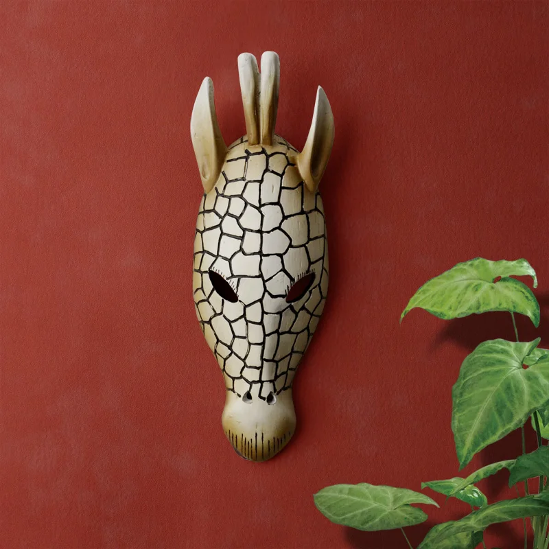 Примитивные африканских Стиль студийный фон с имитацией маска животного