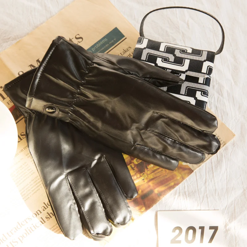

Gloves & Mittens
