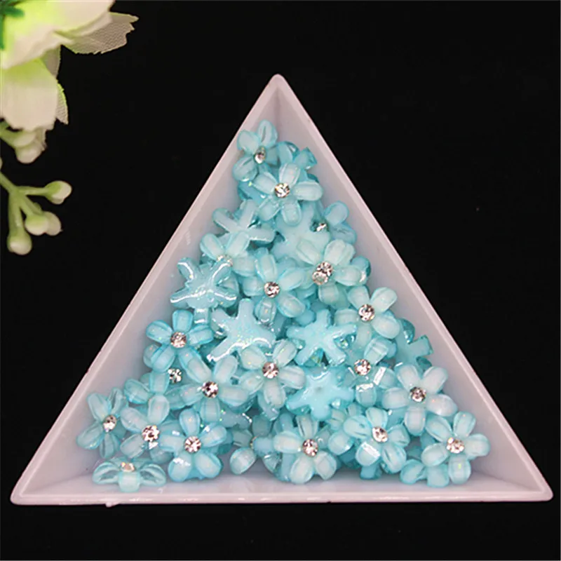 Милый кислотно голубой цветок из смолы со стразами 100 шт. 10 мм с плоским