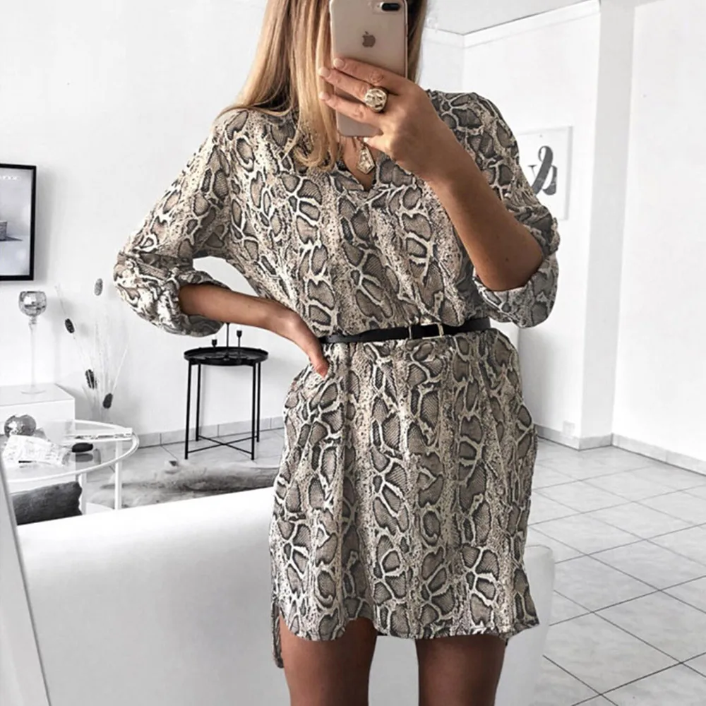 Женское платье рубашка с леопардовым принтом длинным рукавом и V образным