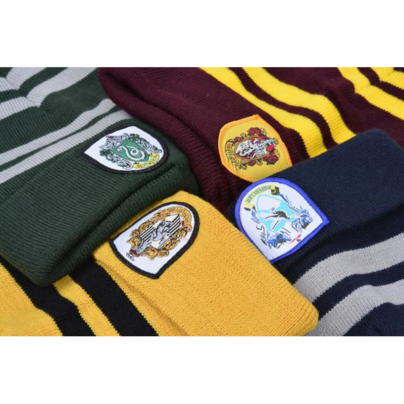 Для взрослых детей Гриффиндор Слизерин Hufflepuff Ravenclaw шапочки шапки для мальчиков и девочек зимние теплые женские аниме косплей значок шапка