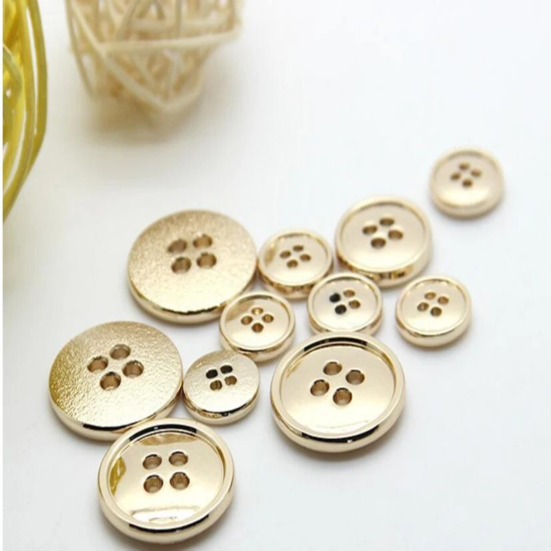 (4 прокола) черная (шт). пуговица костюмная. классический пуговицы. Hg293 пуговица "чулок" 31мм. красивые синие пуговицы.