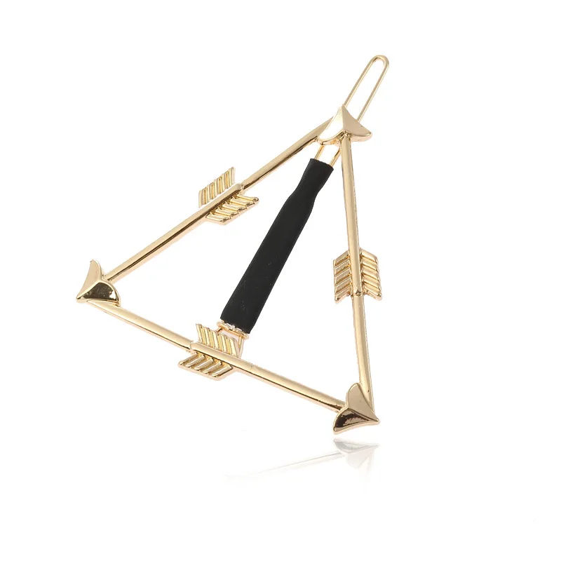 2019 Новый женский Простой полый сплав треугольник шпилька геометрическая форма