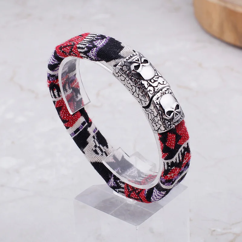 European and American personality domineering titanium steel sports wind bracelet Shantou Cast | Украшения и аксессуары