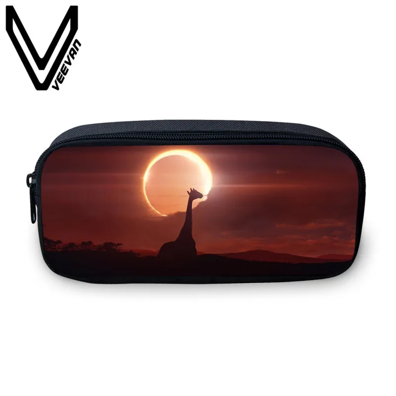 

VEEVANV New Giraffe Animal Bags 3D PU Prints Zipper Pencil Bags Women Make up Wallets Girls Coin Purse Women Toiletry Bag 2019