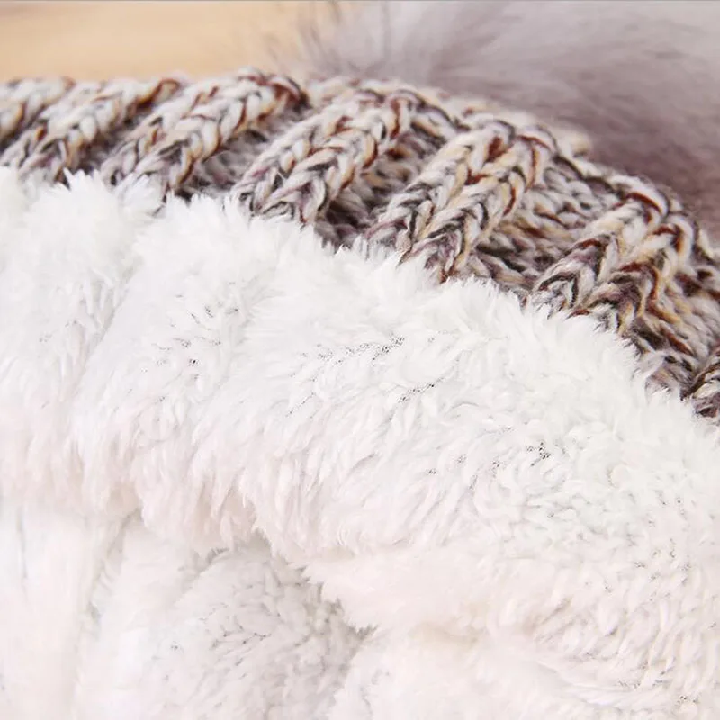 Beanies Женская Зимняя кепка толще плюс бархатная вязаная шапка высокого качества шапка женская шляпка теплая хижина Gorrs cap uchons