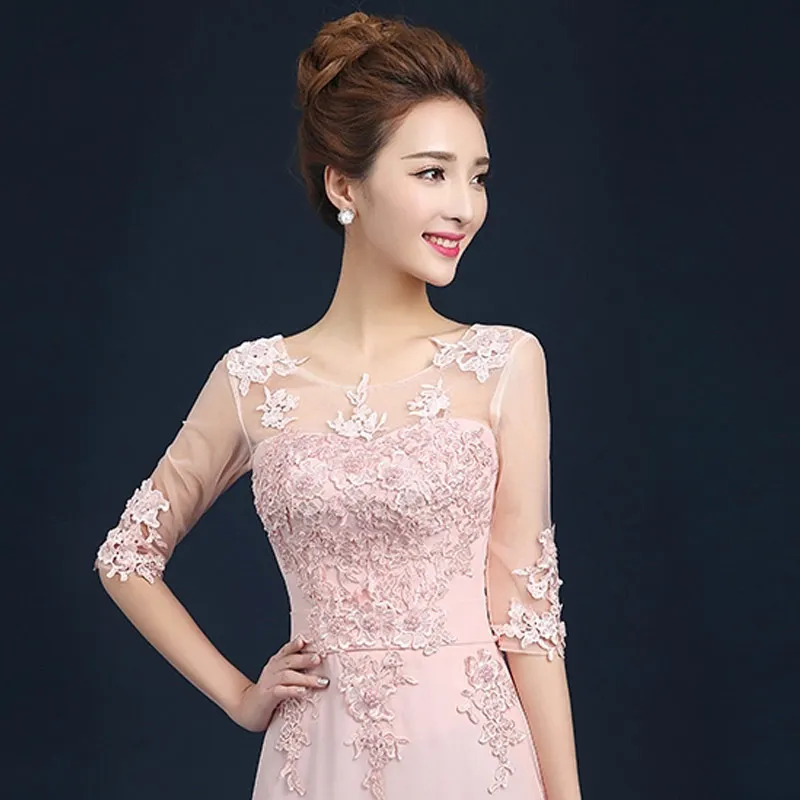 Женское вечернее платье с длинным рукавом розовое кружевное средней длины