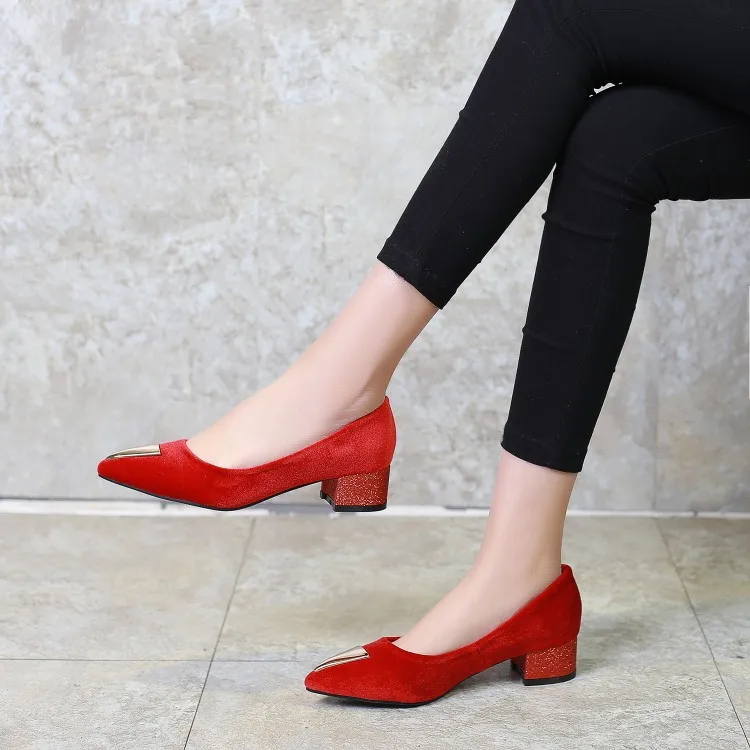 Женские туфли на высоком каблуке лодочки с закрытым носком В спокойное время