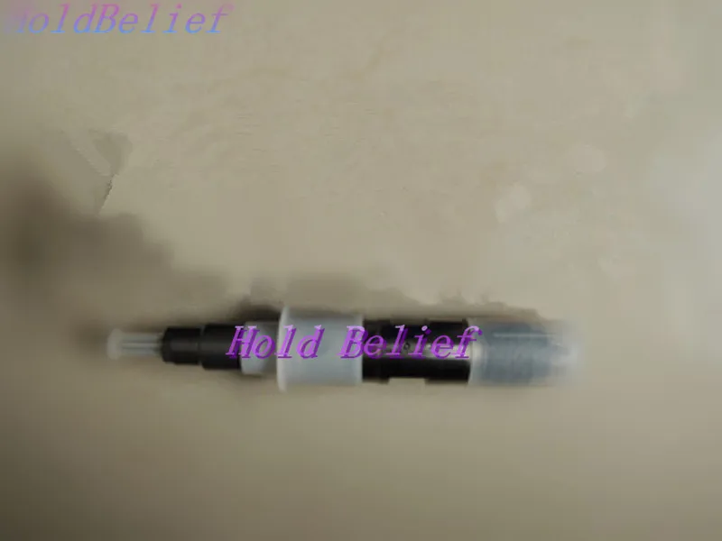 

Original Common Rail Injector 0445120064 for TCD2013 04902825 490225
