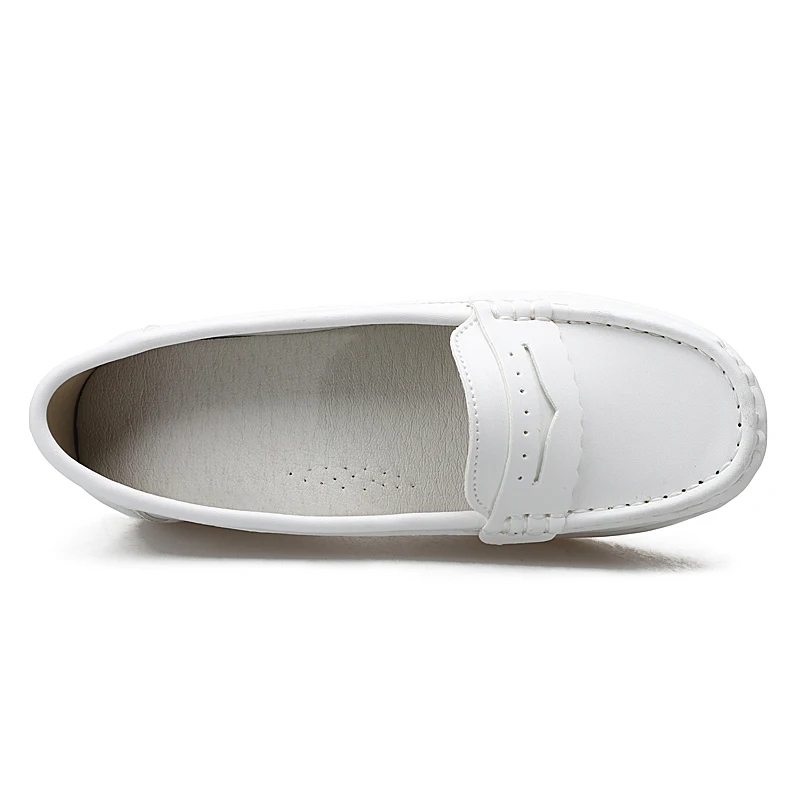 Туфли женские на плоской платформе удобные мокасины без застежки для медсестер