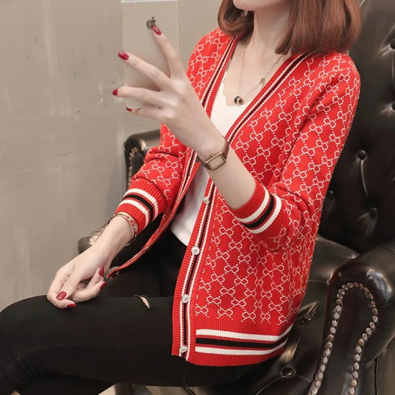 Danjeaner Korean Style Single Breasted Cardigans Womens Sweaters 2018 Winter V-Neck Long Sleeve Fashionable Printed Knitwear |