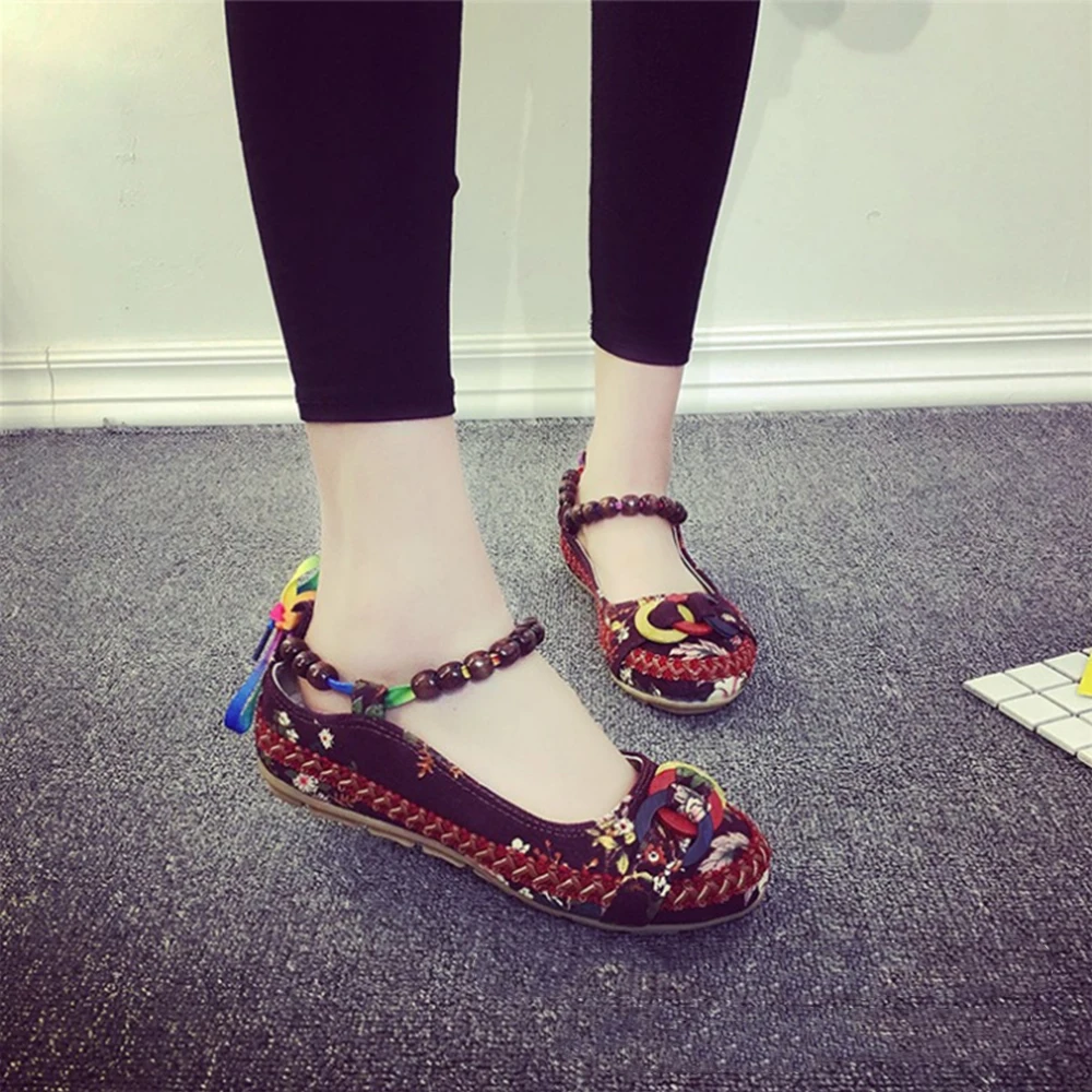 2019 spring and autumn women's flat shoes round head embroidered color matching casual shallow rope beads Lok Fu | Обувь