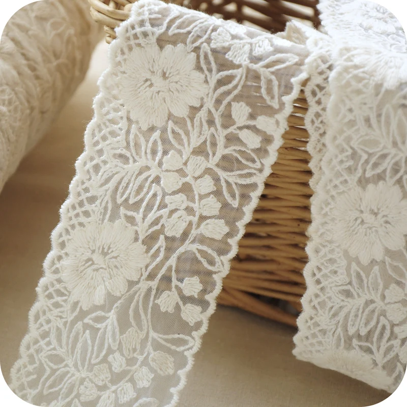 Off White Scalloped ромашка кружевная ткань на дворе белого цвета и слоновой кости