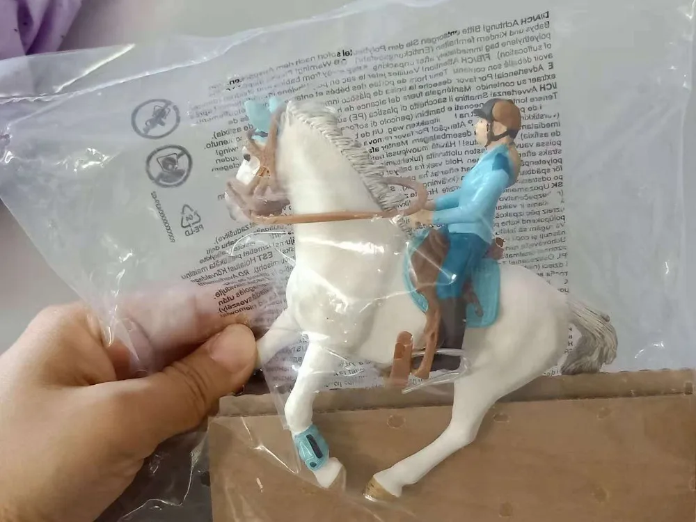 ПВХ фигурка модель женщина всадник+ лошадь игрушка