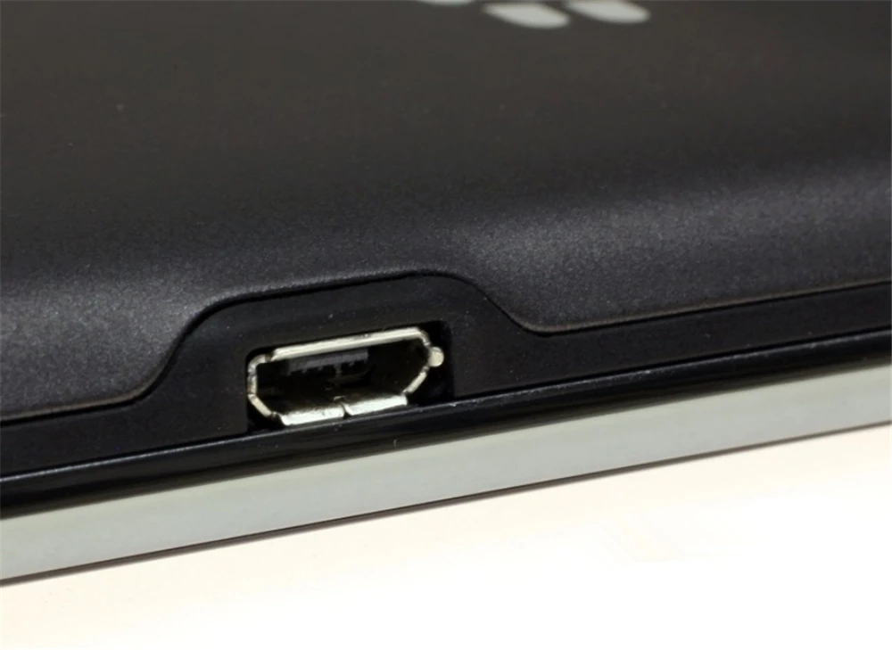 Blackberry 9860 оригинальная разблокированная камера 3,7 дюймов Blackberry OS 5MP 768 Мб ОЗУ 4 Гб ПЗУ 720p 480x800 отремонтированный мобильный телефон