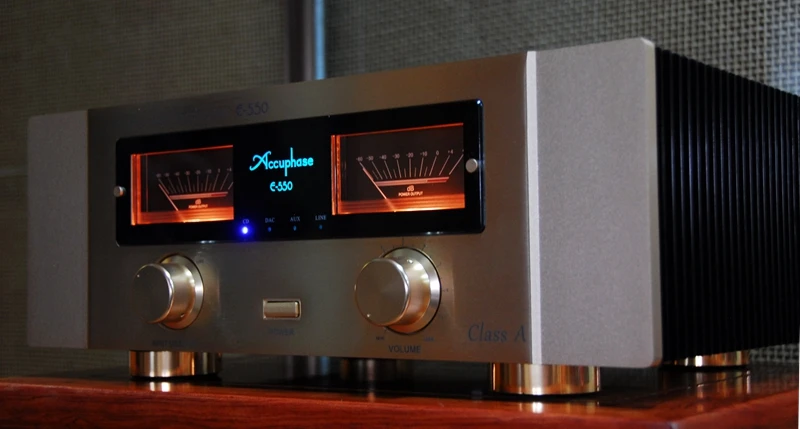 Копировать Accuphase E-550 операции чистого класса A(30w-8 Ω) гарантированная линейная мощность MOS-FET 3 параллельной двухтактной конфигурации
