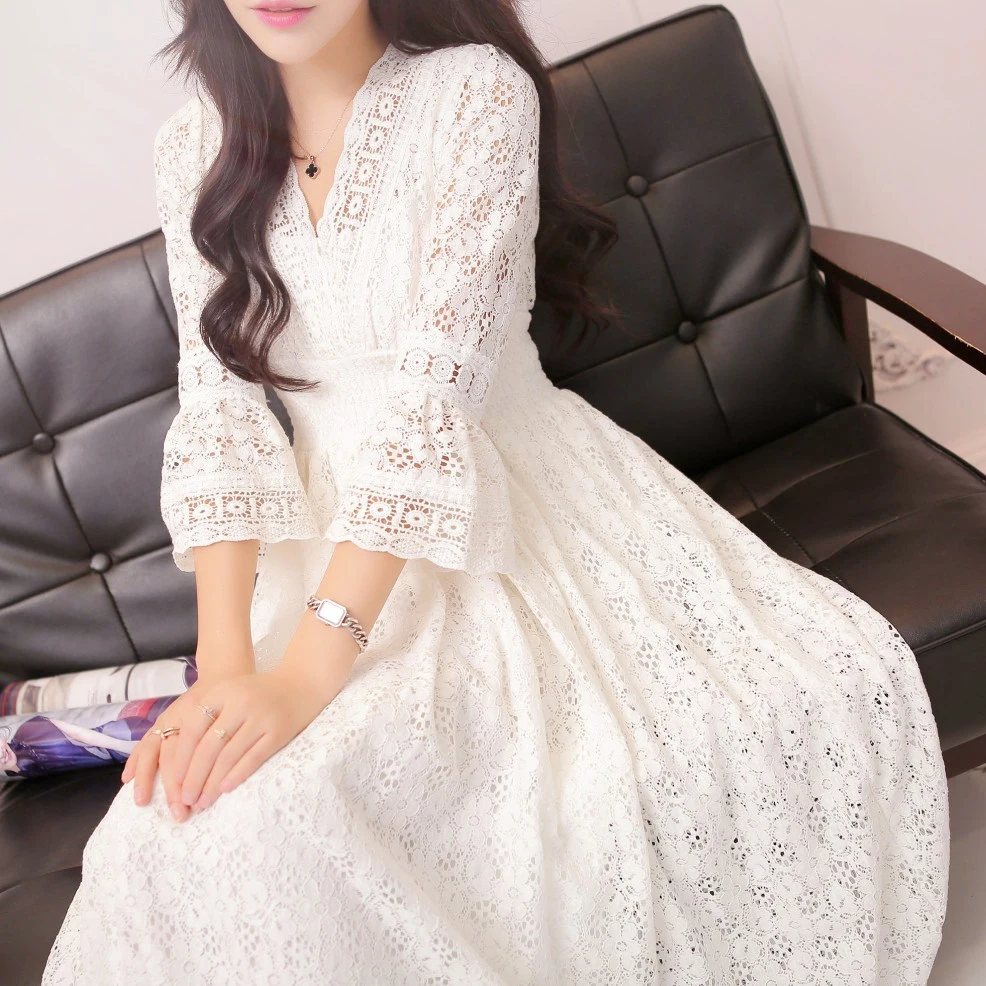 

Lace Nightdress Retro White Princess Long Sleeping Dress Sexy V-Neck Laceness Top Hollow Woman Nightgowns QZ8133