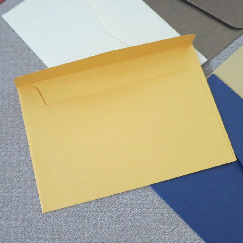 Yellow 100 шт 10x7 см(3," x 2,7") мини красочный бумажный конверт членские карты Обложка для банковских карт - Цвет: Yellow