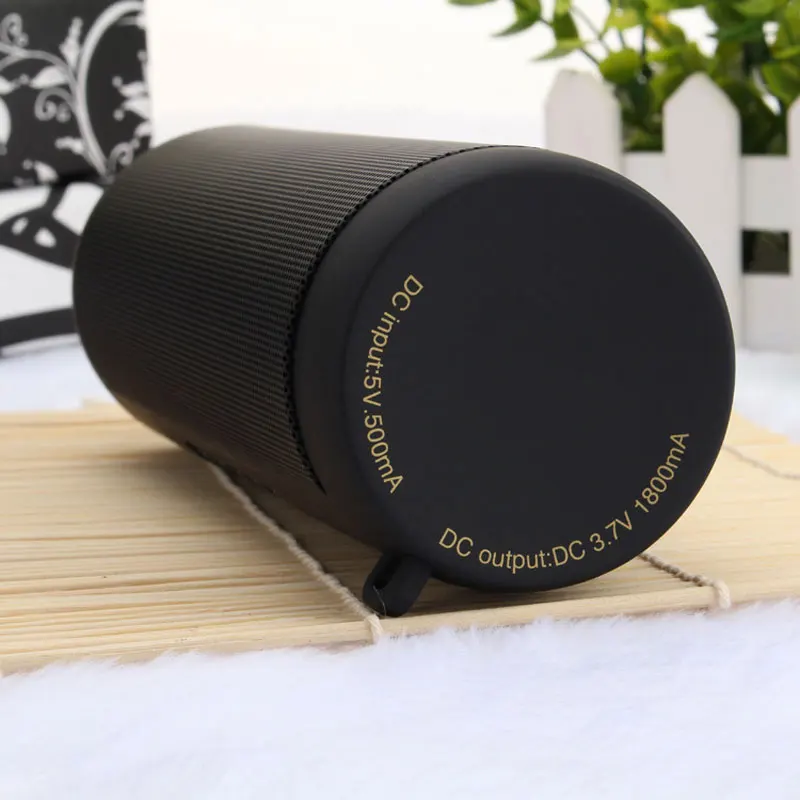 

New Waterproof Wireless Bluetooth Speaker Outdoor Portable Flashlight Lighting Loudspeaker Support TF Card FM For Phone