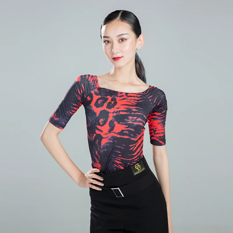 

Lady Latin Dancing Shirt O Neck Short Sleeve Female New Style Dance Jacket Round Collar Dance Performance Clothing D-0649