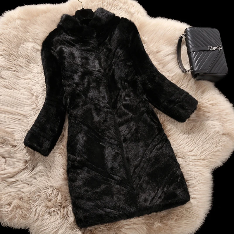 Женское пальто из натурального кроличьего меха осенне зимнее облегающее средней